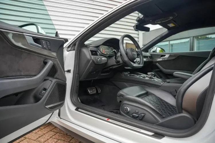 Audi Audi S5